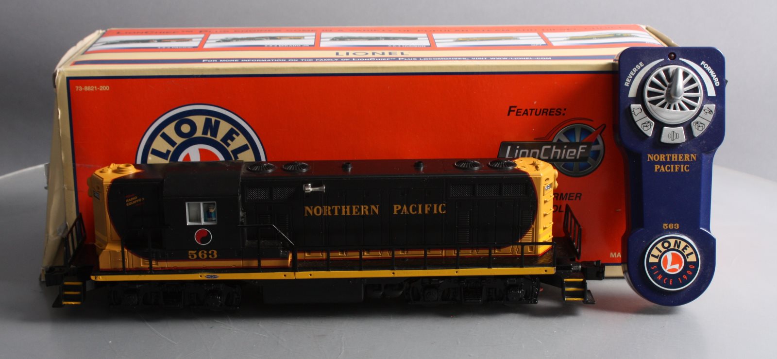 L.G.B. ブラトップ黒/黄 Lionel 6-38824 Northern Pacific LionChief Plus GP7 Diesel