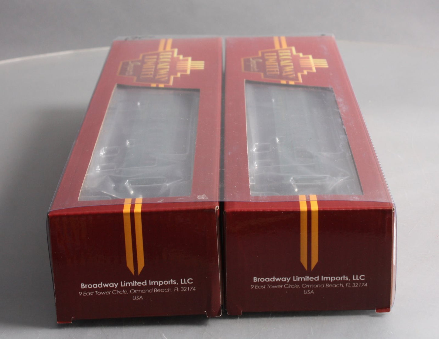 Broadway Limited 6444 HO Maine Central 80' Passenger Coach Set A (Set of 2)