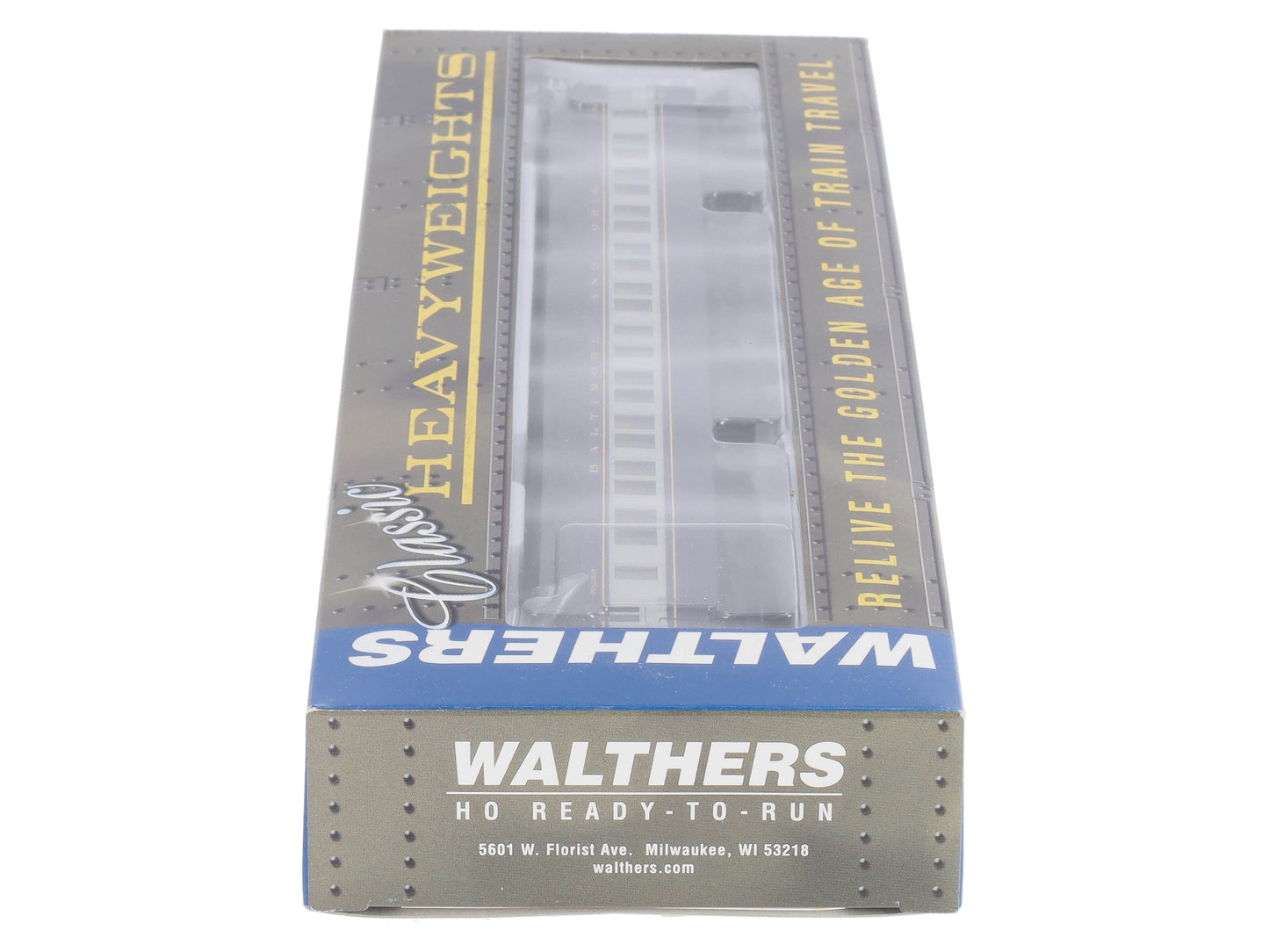 Walthers 932-10210 HO Scale Baltimore & Ohio Pullman Heavyweight 14 Section Car