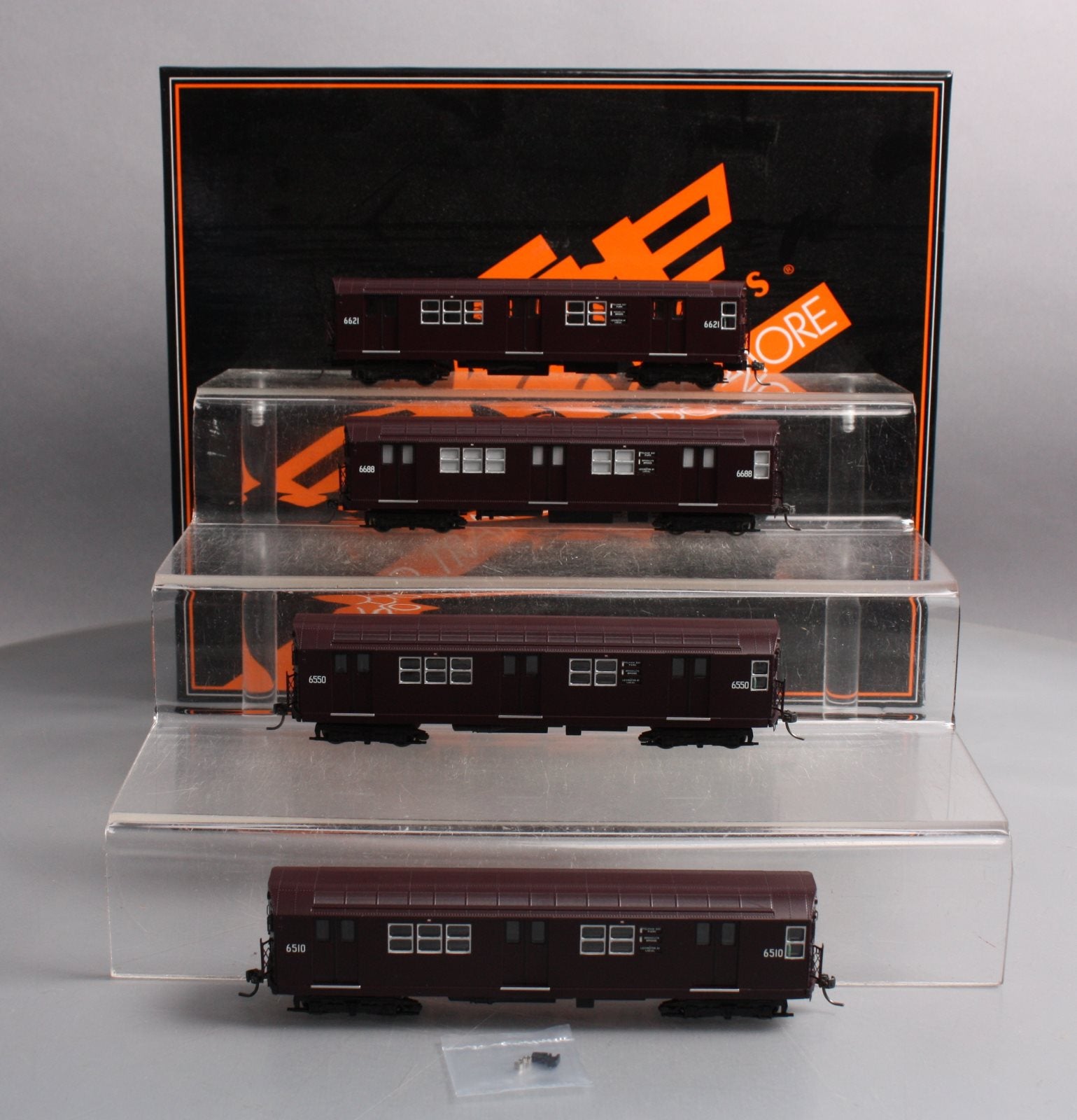 MTH 80-2348-0 HO MTA R-17 4-Car Subway Set DCC Ready (Set of 4