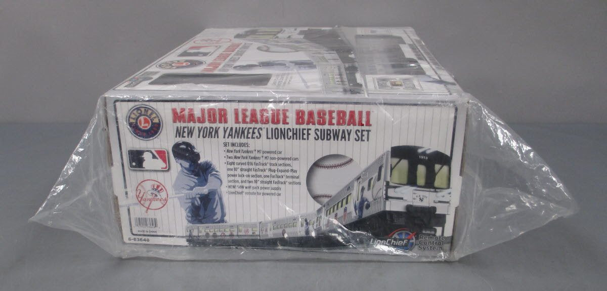 Lionel 6-83648 MLB New York Yankees LionChief O Gauge Subway Train Set