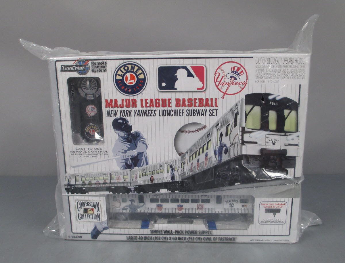 Lionel 6-83648 MLB New York Yankees LionChief O Gauge Subway Train Set