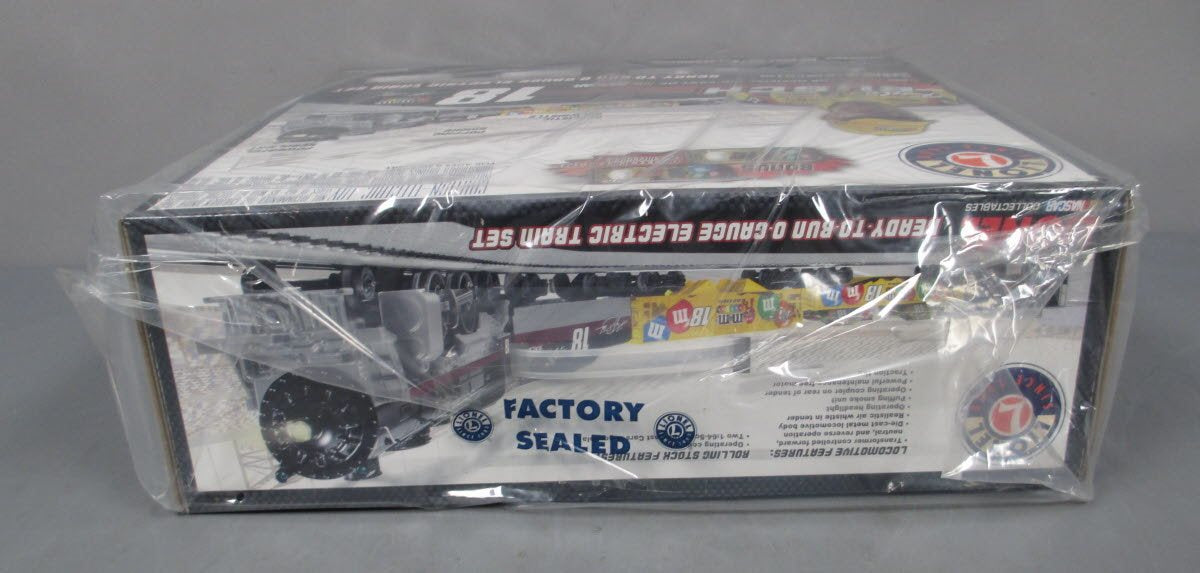 Lionel T1828TRAIN Kyle Busch #18 NASCAR O Gauge Steam Train Set