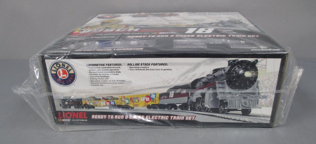 Lionel T1828TRAIN Kyle Busch #18 NASCAR O Gauge Steam Train Set