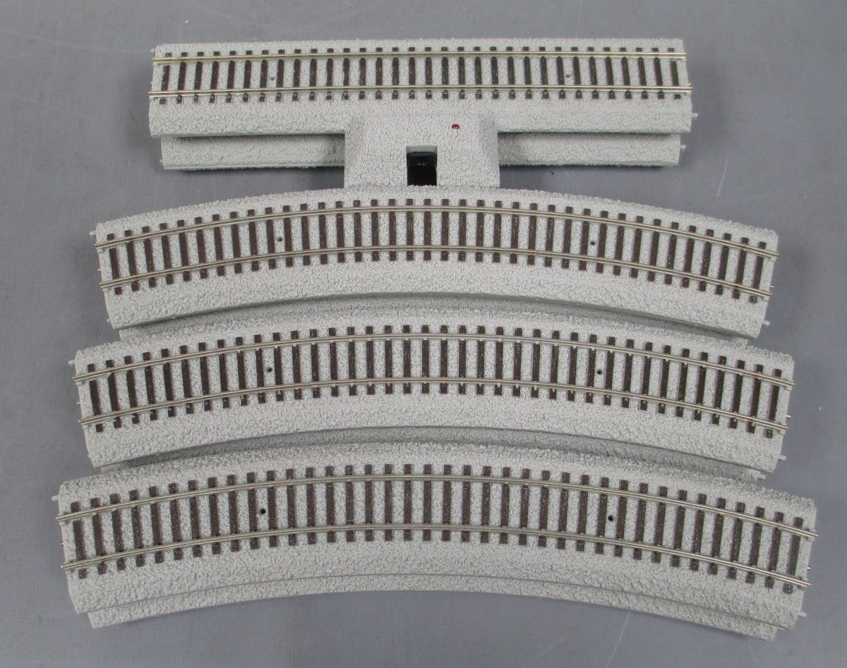 Lionel 1951020 HO Scale North Pole Central Freight LionecChief Steam Train Set