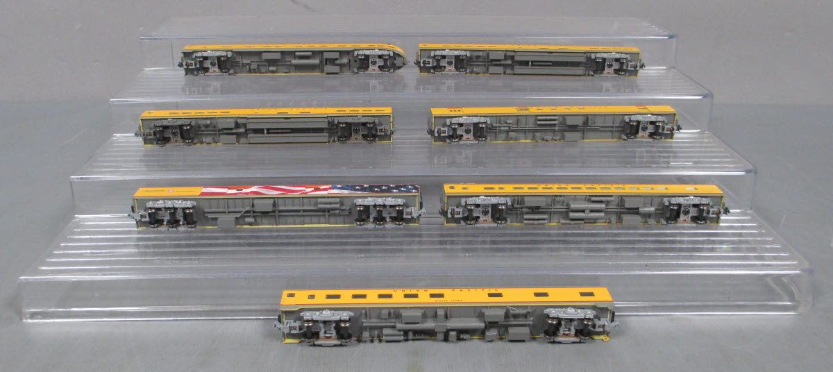 Kato 106-086 N Union Pacific Excursion Train Set (Set of 7)