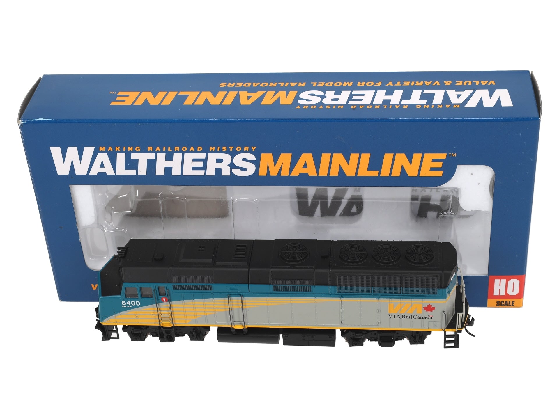 Walthers 91019461 HO Via (Rennisance) EMD F40PH Diesel 6400 w/SND/DC