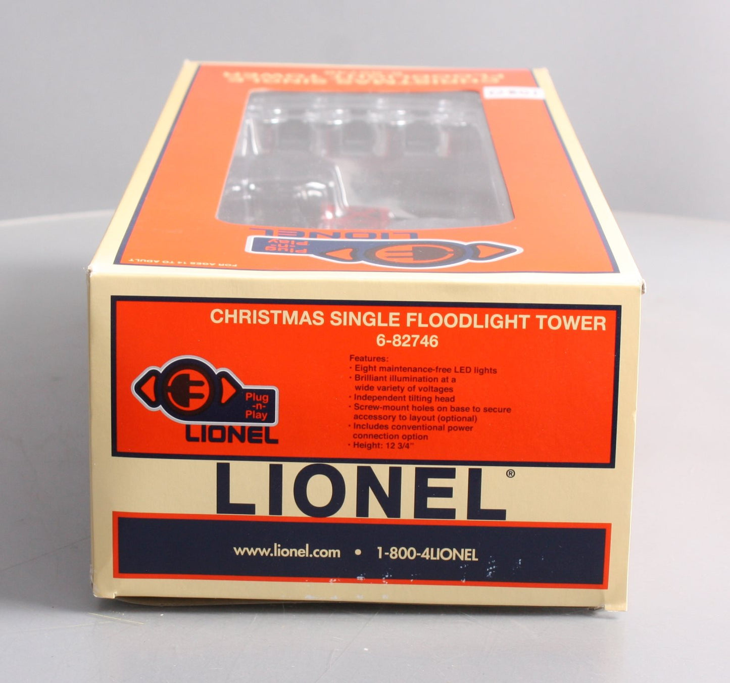Lionel 6-82746 O Christmas Red Floodlight Tower w/8 Working Lights
