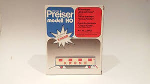 Preiser 30607 HO Scale Circus Office Caravan Plastic Model Kit