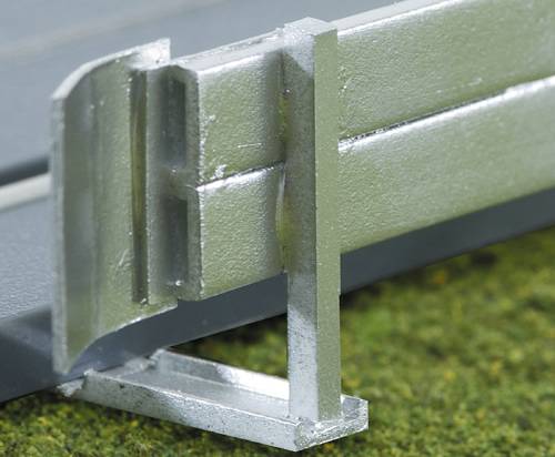 Lionel 6-22470 O SuperStreets 10'' Straight Guard Rail (Pack of 2)