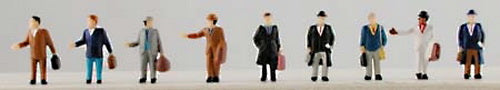 Model Power 1374 N Traveling Figures (Pack of 9)