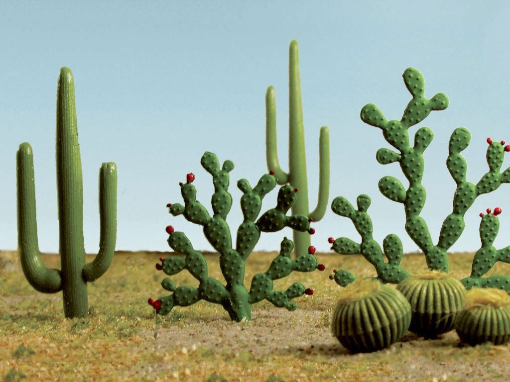 Bachmann 32513 HO 1/4" to 2.5" Tall Mixed Cacti (Set of 15)