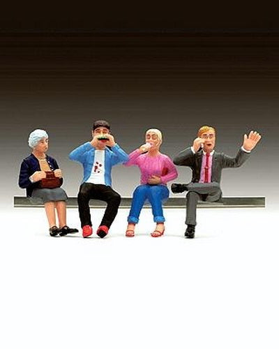 LGB 52445 G Seated Dining Car Figures (Set of 4)