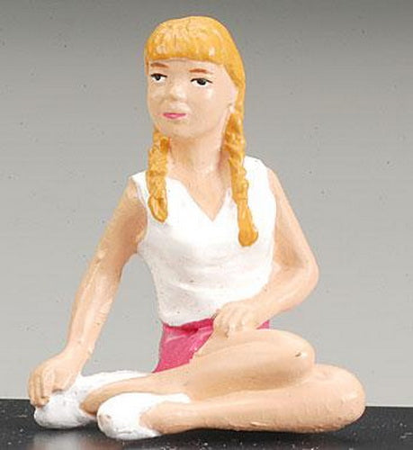 Aristo-Craft 60094 Seated Kathryn Figure