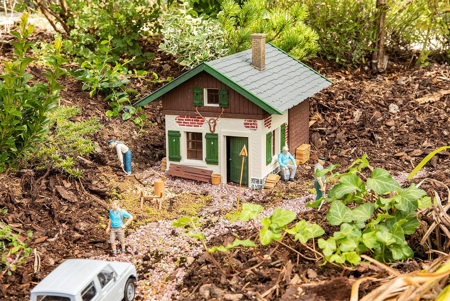 Pola 331143 G Forest Hut Building Kit