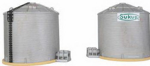 Imex 6145 HO Sukup Set of 2 Prebuilt Grain Towers