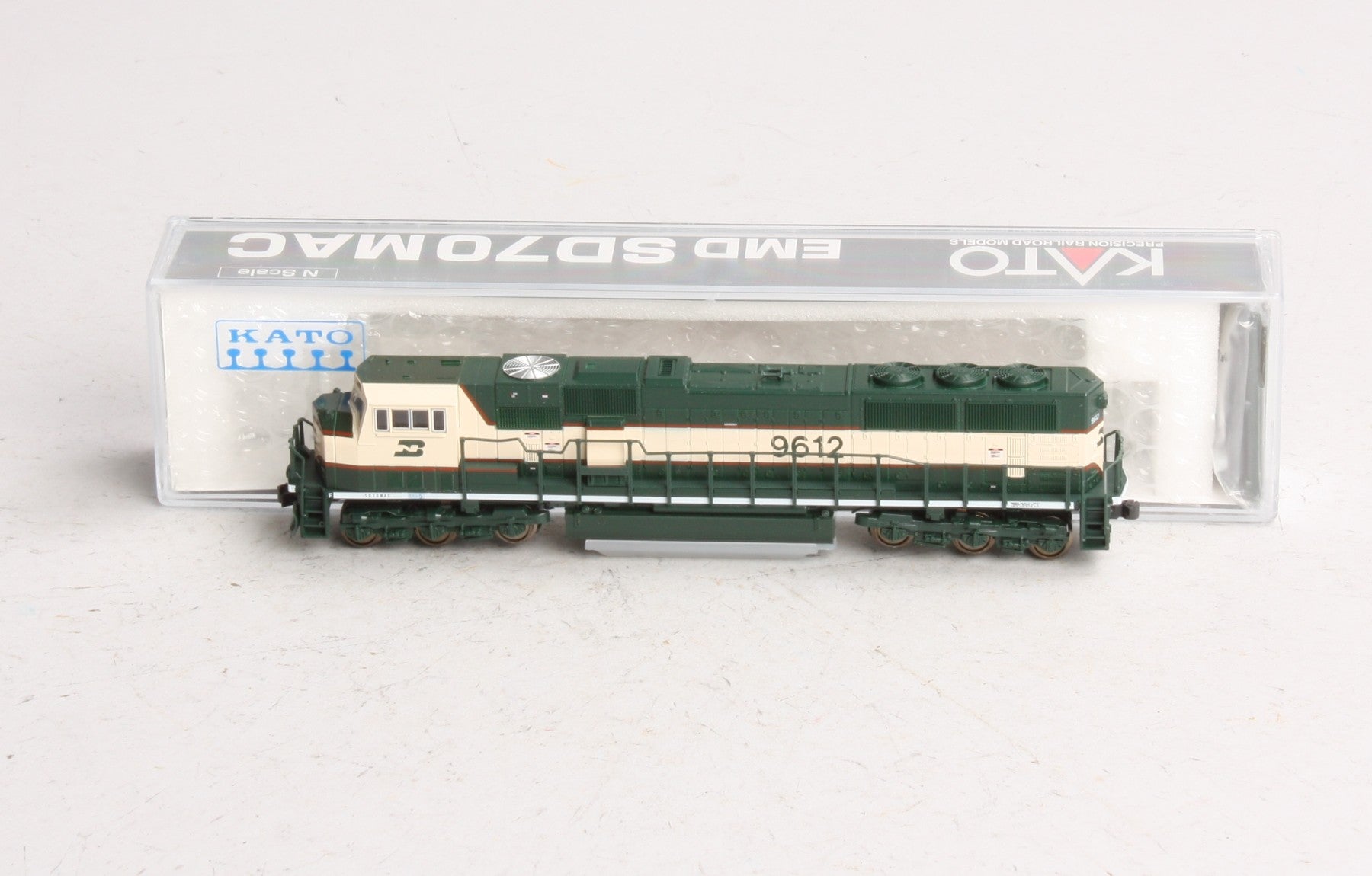Kato 176-6505 N Scale Burlington Northern SD70MAC Diesel