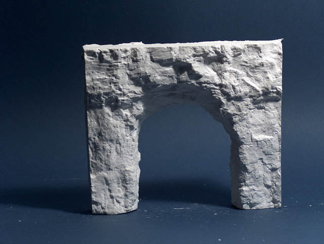 Monroe Models 109 HO Scale White Single Portal Blasted Rock