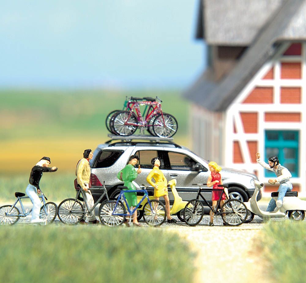 Busch 6013 Bicycle & Scooter set
