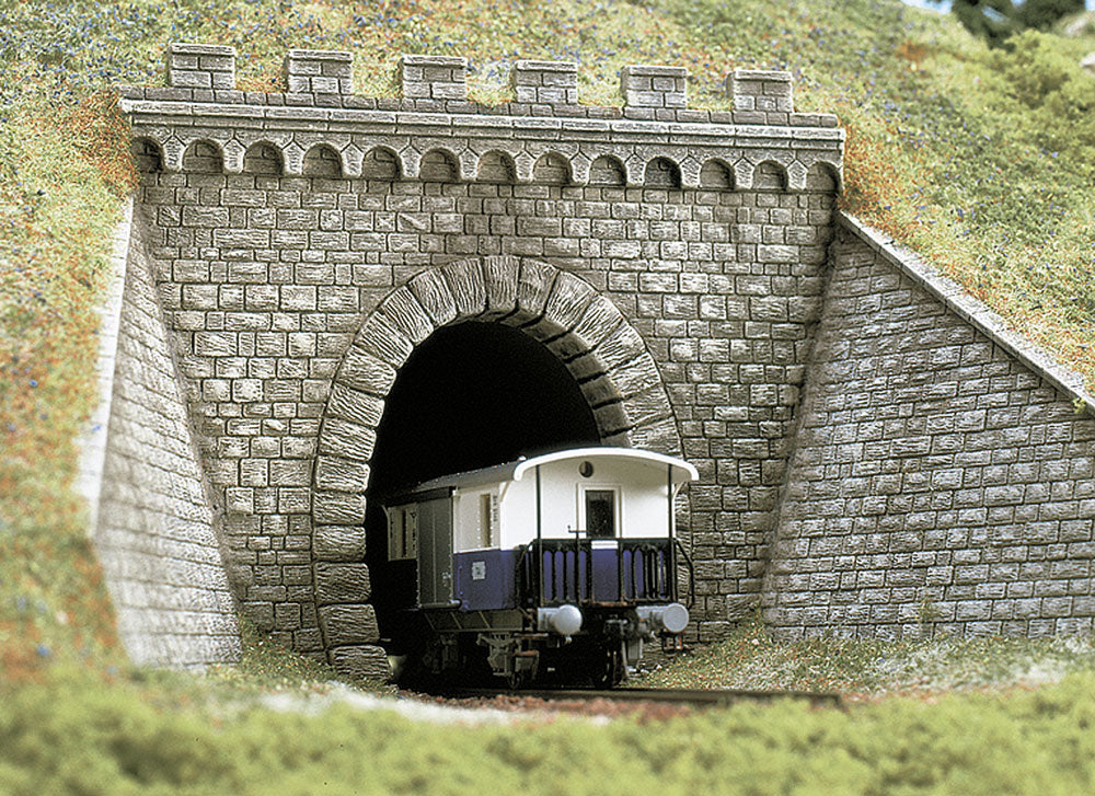 Busch 7022 HO Tunnel Portal Plastic Kit