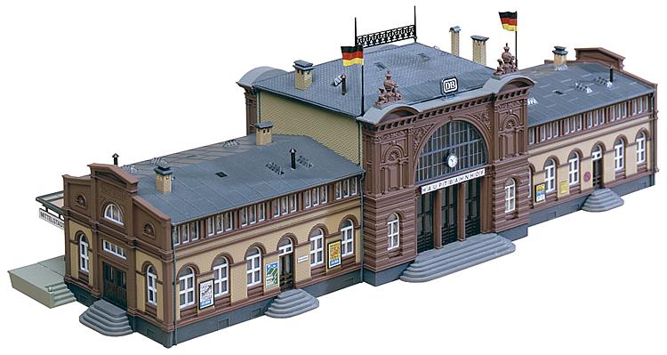 Faller 110115 HO Mittelstadt Passenger Station