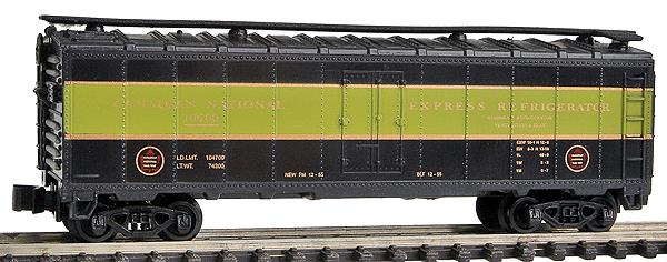Model Power 490-83394 40' Refrigerator Car Canadian National (Green Stripe)
