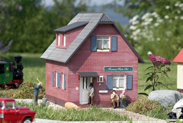 Piko 62073 G Brenda's Brick House Building Kit