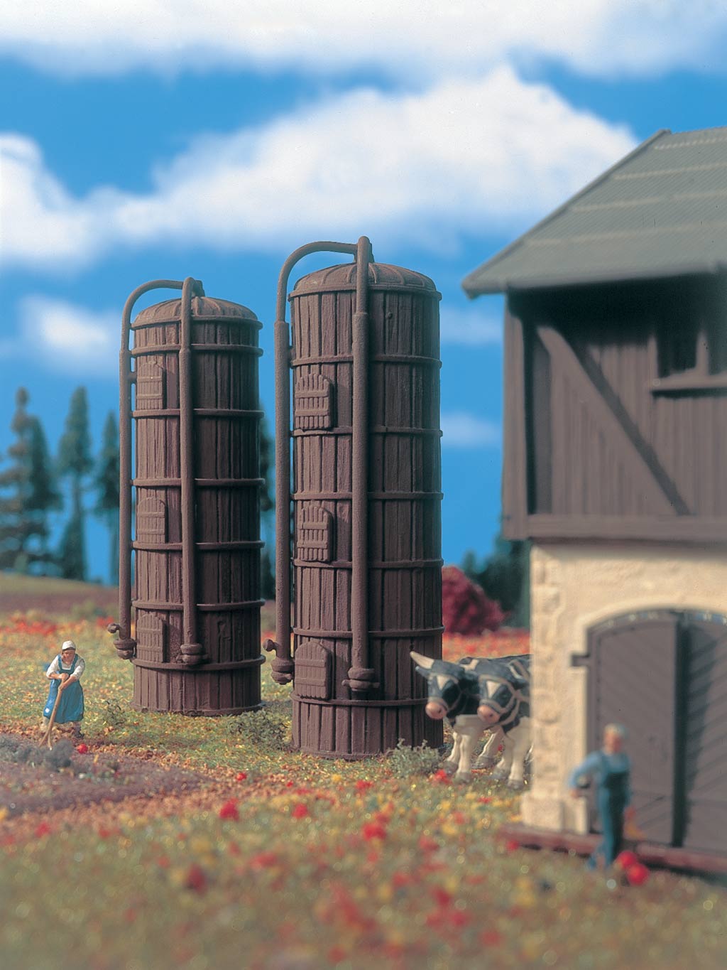 Vollmer 3743 HO Silos (Pack of 2)