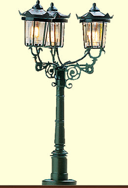 Brawa 4525 Baden-Baden Park Triple Lamp Street Light