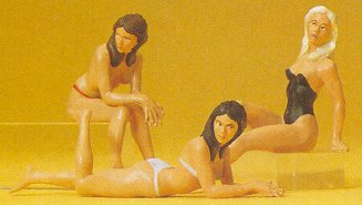 Preiser 45015 G Seated & Lying Bathers Figures (Set of 3)