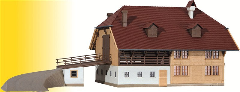 Kibri 38804 HO Scale Farmhouse w/Attached Barn 34x18x13.5cm