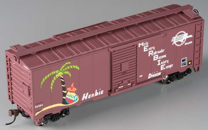 Bachmann 17022 HO Missouri Pacific Herbie 40' Box Car