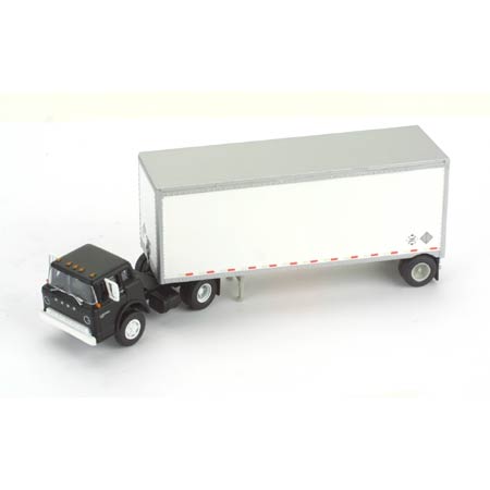 Athearn 91023 HO Owner/Operator Ford "C" & 28' WedgeTrailer