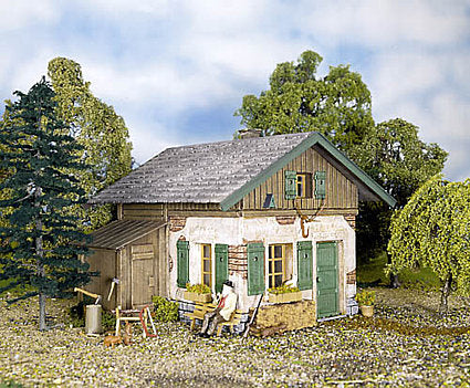 Pola 331715 G Gauge Old Forest Ranger Cabin