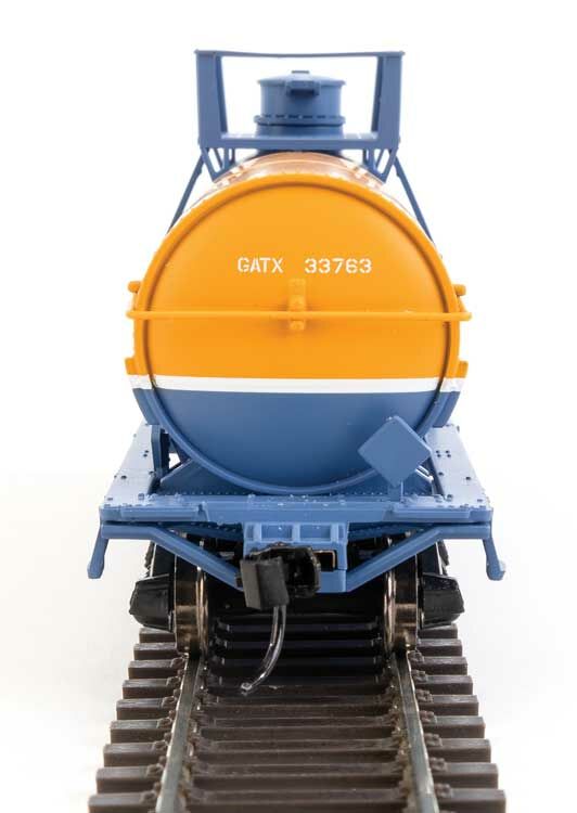 Walthers 910-48019 HO Vulcan Chemical 36' Chemical Tank Car RTR GATX #33763