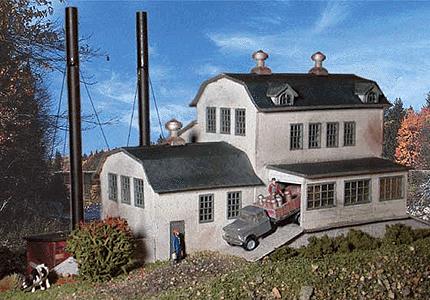 The N Scale Architect SFM502 Master Craftsman Series Sheffield Farms Creamery