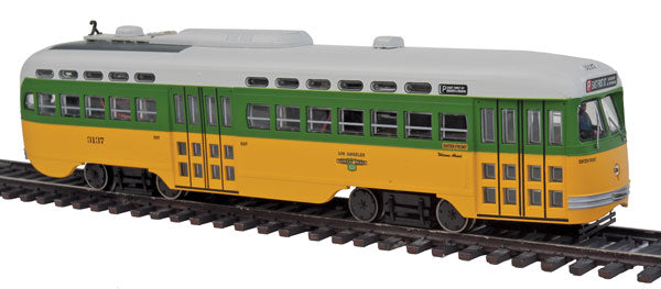 Bowser 12702 HO Scale LA MTA Postwar PCC Streetcar #3137