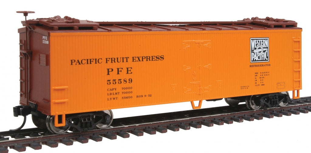 Walthers 910-3655 HO Scale Pacific Fruit Express Wood Reefer #55589