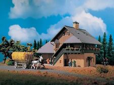Vollmer 9270 HO Farmhouse Building Kit