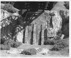 AIM 100 HO Bridge Abutment Cut Stone (Pack of 2)