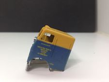 Athearn 5510 HO Santa Fe Highway Trailways Freightliner Tractor Kit