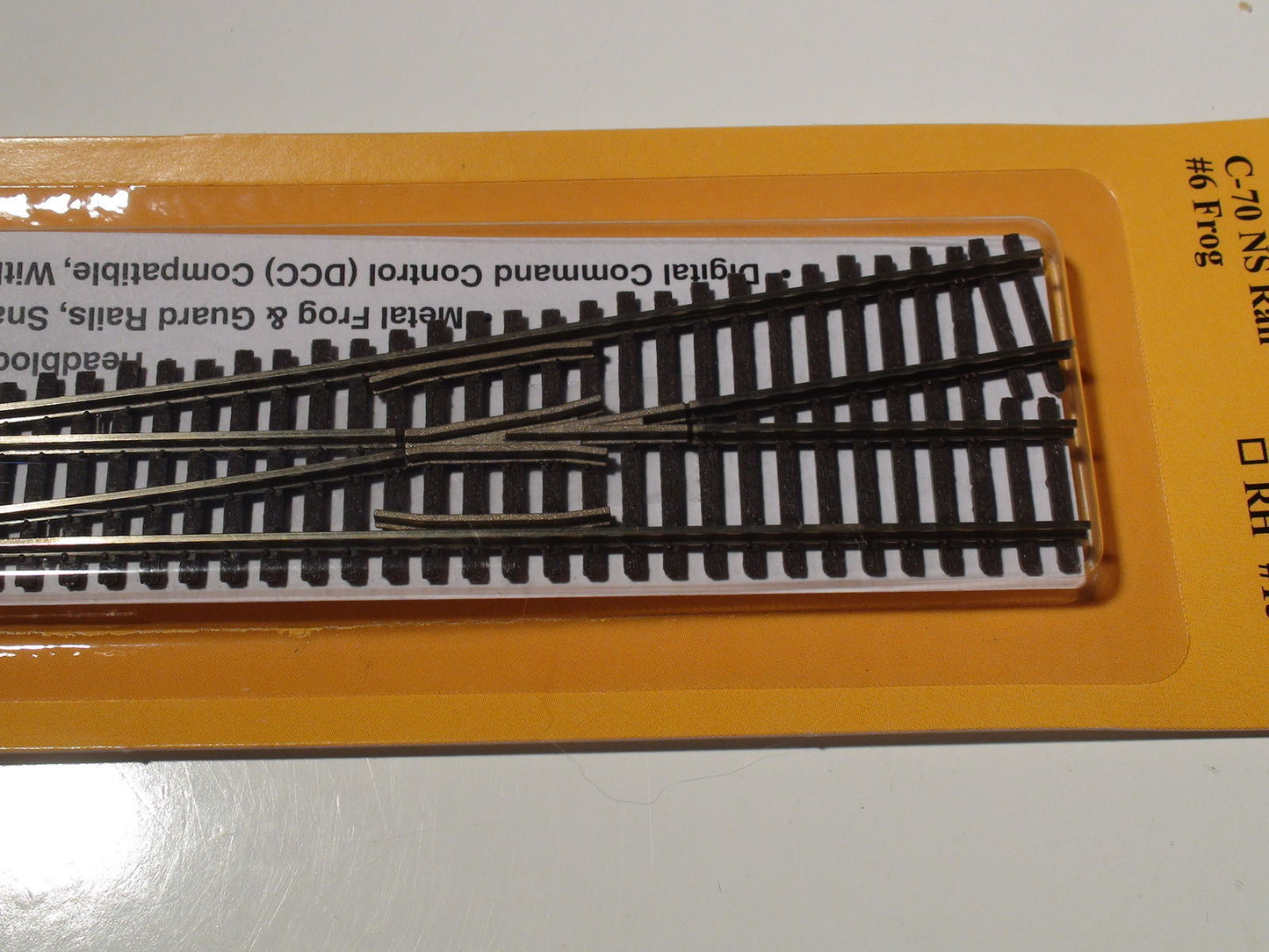 Micro Engineering 15-405 N Code 70 #6 Frog Left Hand Switch Turnout