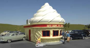 Bachmann 35203 HO Built Up Ice Cream Stand