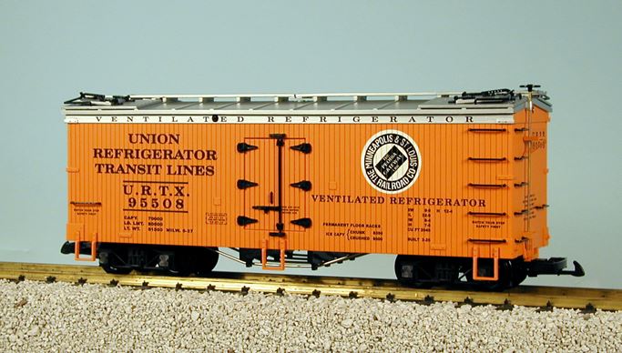 USA Trains R16316 G U.R.T.X Ventilated Woodsided Refrigerator Car #95508