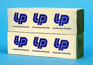 USA Trains R1740F G Louisana Pacific Pallet Load