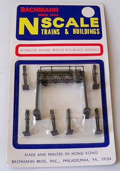 Bachmann 42503 N Scale Signal Bridge With 6 Block Signals