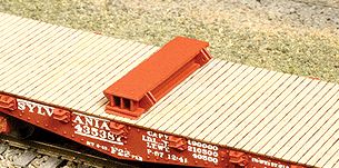 American Model Builders 207 Laser Art Bolsters FC Load HO Scale Kit (1 Pair)