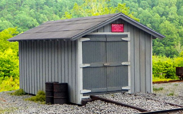 B.T.S. 27658 HO C&O Standard Section Car House (Laser-Cut Wood Kit)