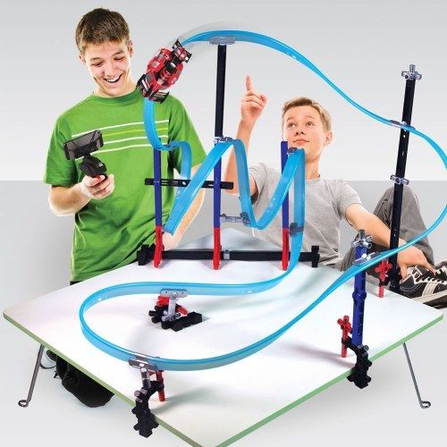 Lionel 7-20004 Mega Tracks Corkscrew Chaos Starter Set - Red Car