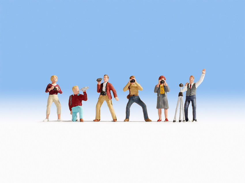 Noch 15571 HO Photographers Figures (Pack of 6)